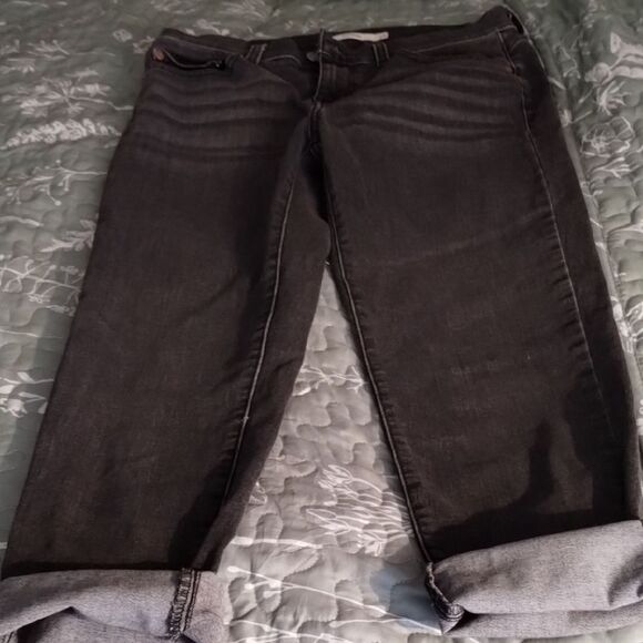 Levi's Dark Gray Boyfriend Jeans Priced to sell!Size 27 - Picture 1 of 8